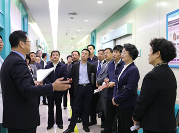 副市长温雪琼到我院调研医改工作