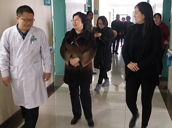 党委书记张桂琴一行慰问我院驻乡镇干部