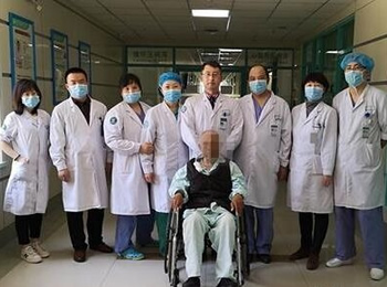 90高龄严重慢性心衰 TAVA技术挽救老人生命